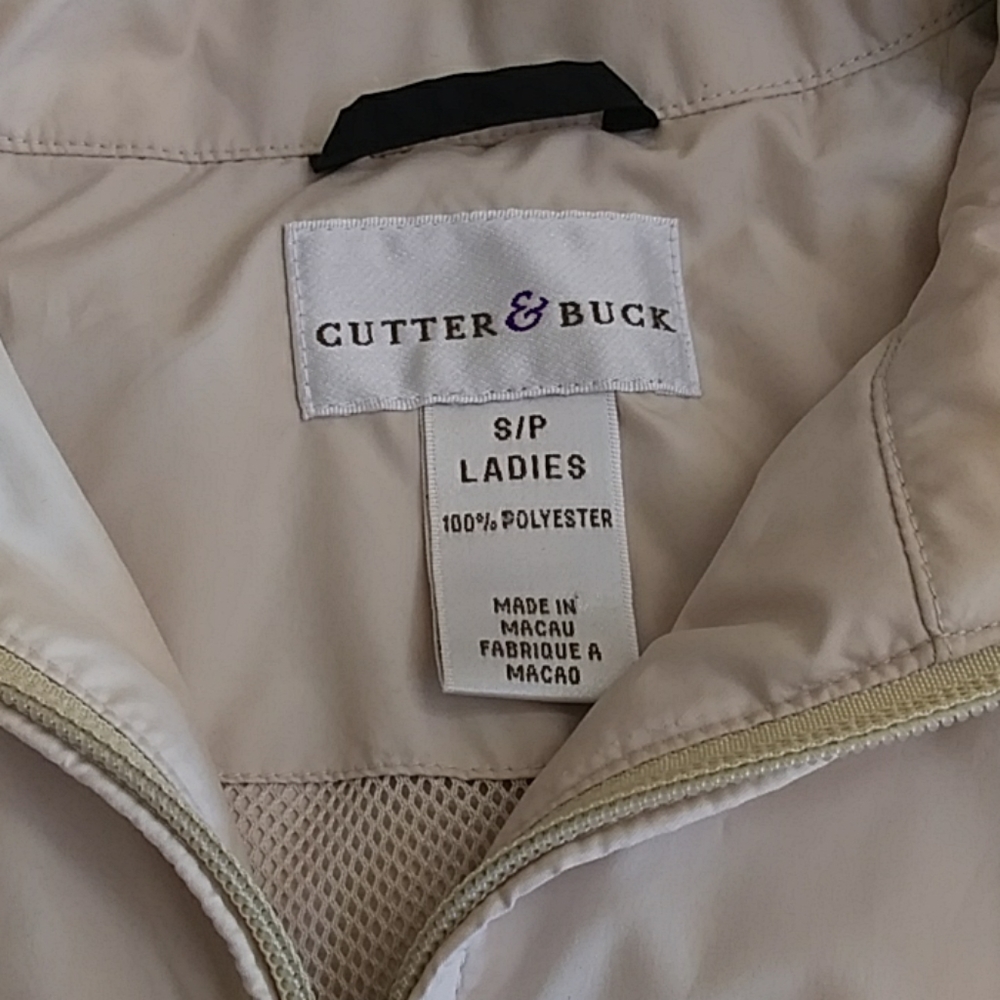 Cutter & Buck Light Weight Jacket. - Picture 3 of 7